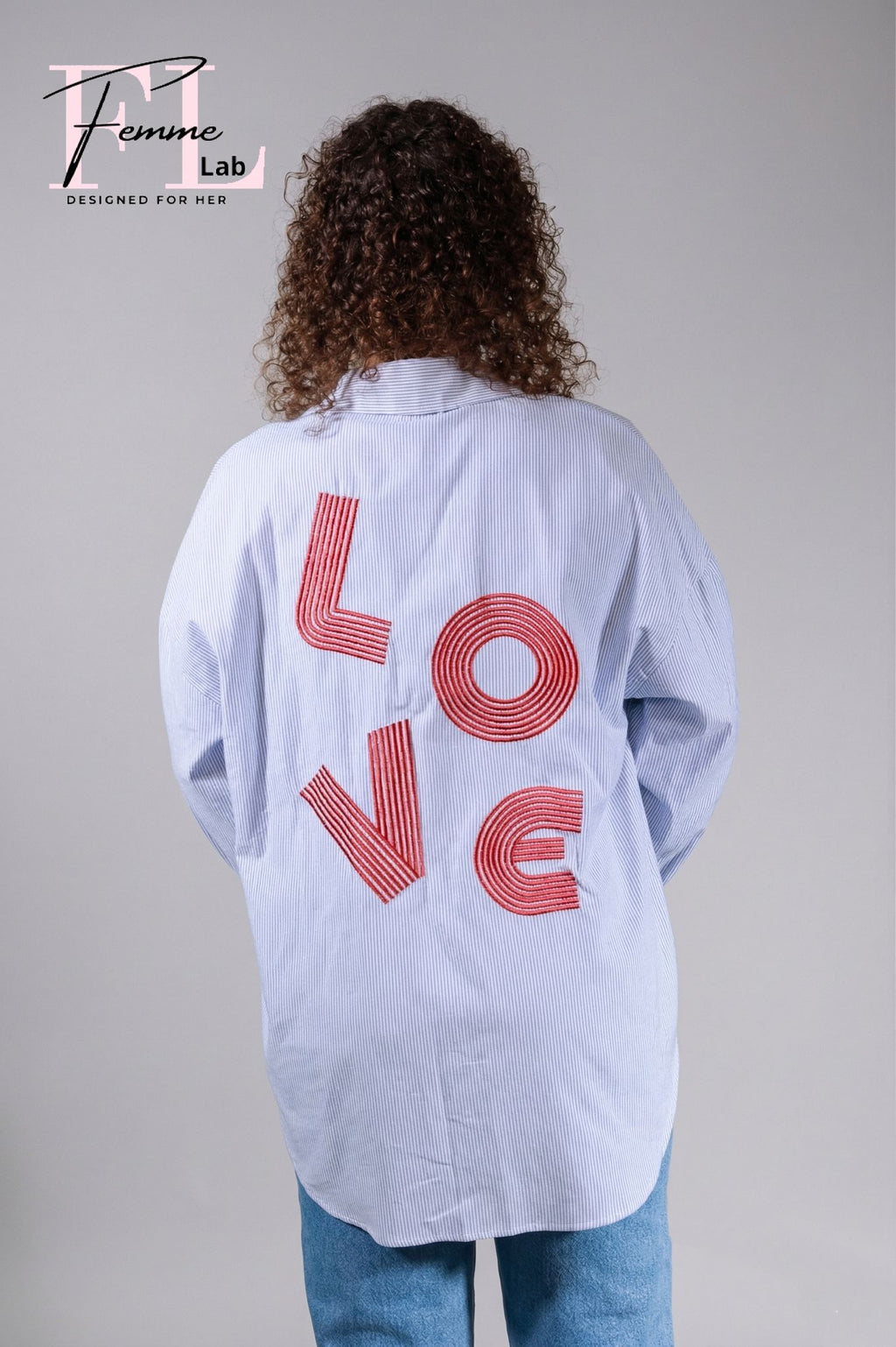 Camicia Oversize a Righe con Ricamo LOVE