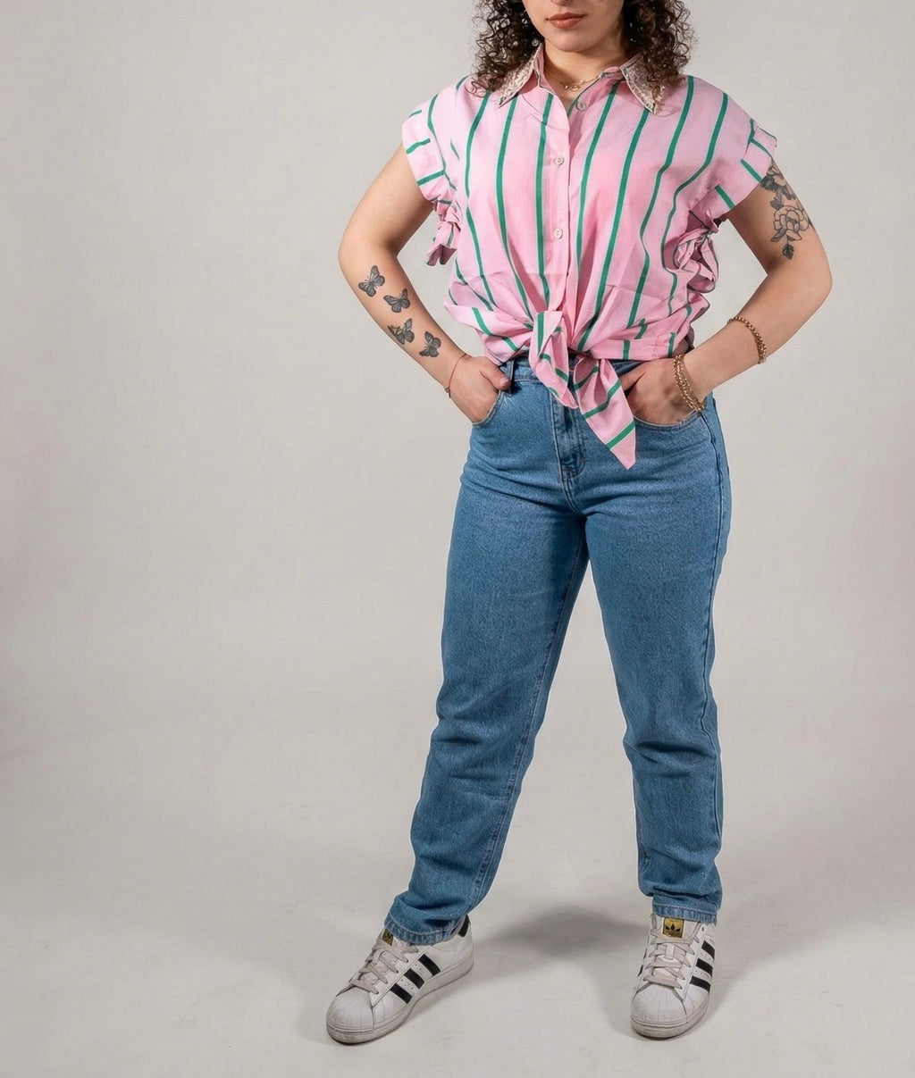 Camicia Smanicata a Righe con Colletto Gioiello