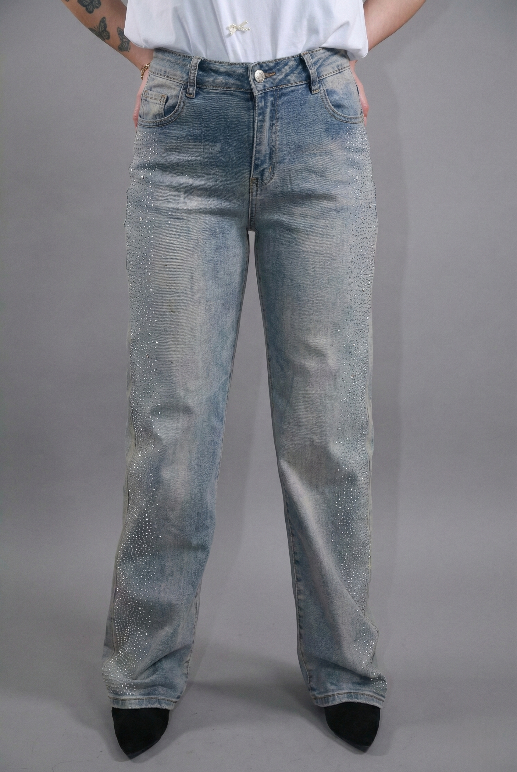 Jeans chiaro Lumina con strass