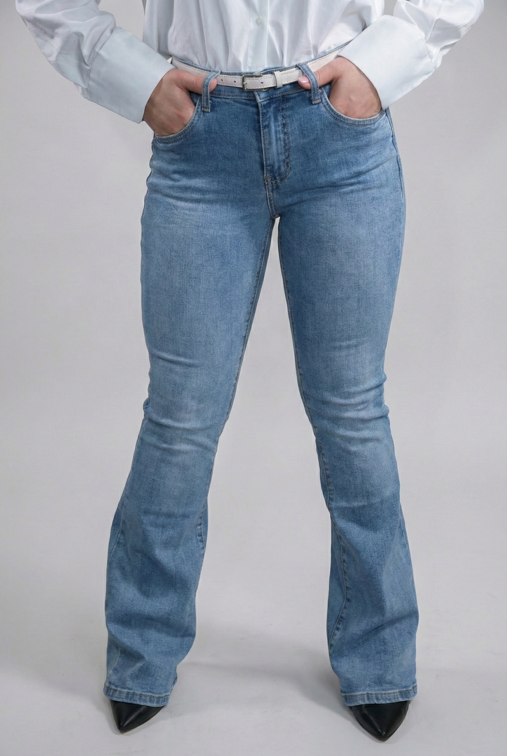 Jeans a zampa chiaro