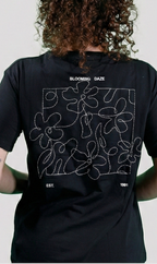 T-shirt ricamo floreale Nera